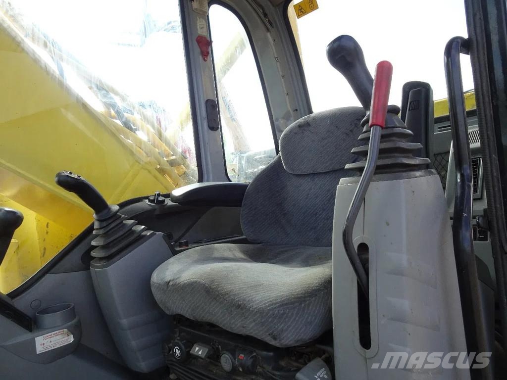 New Holland E195 Crawler excavators
