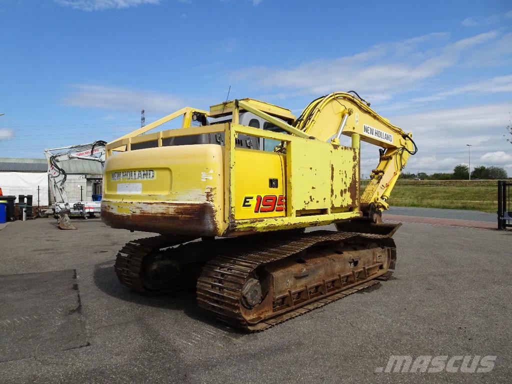 New Holland E195 Crawler excavators