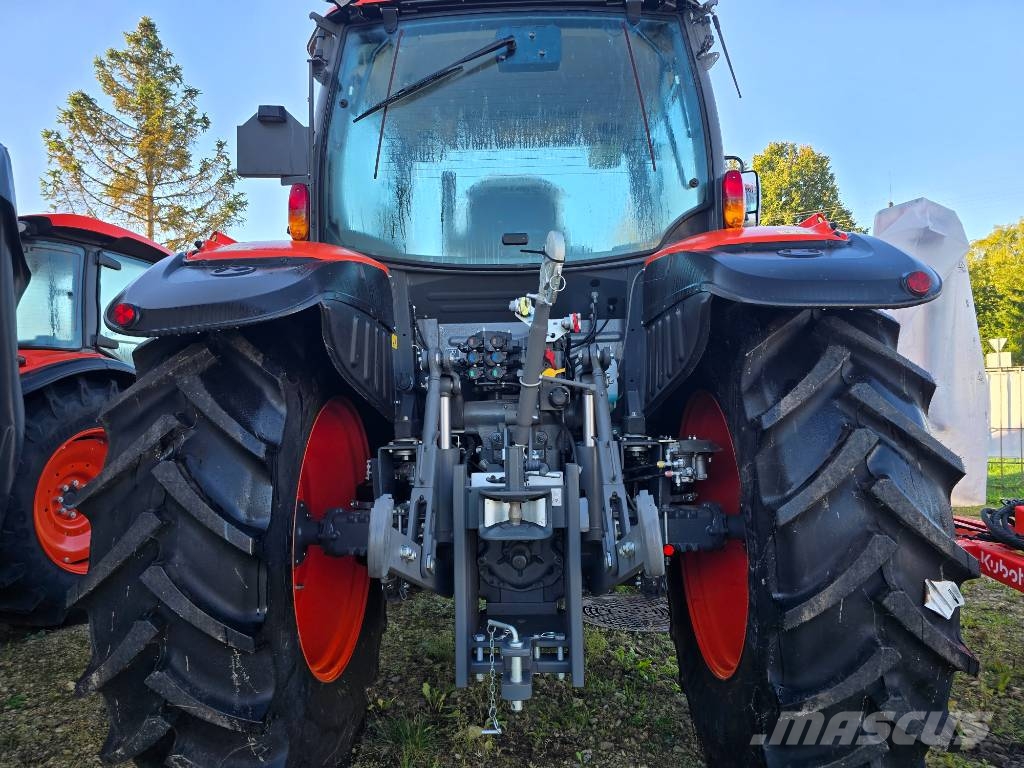 Kubota M6-121 U 트랙터