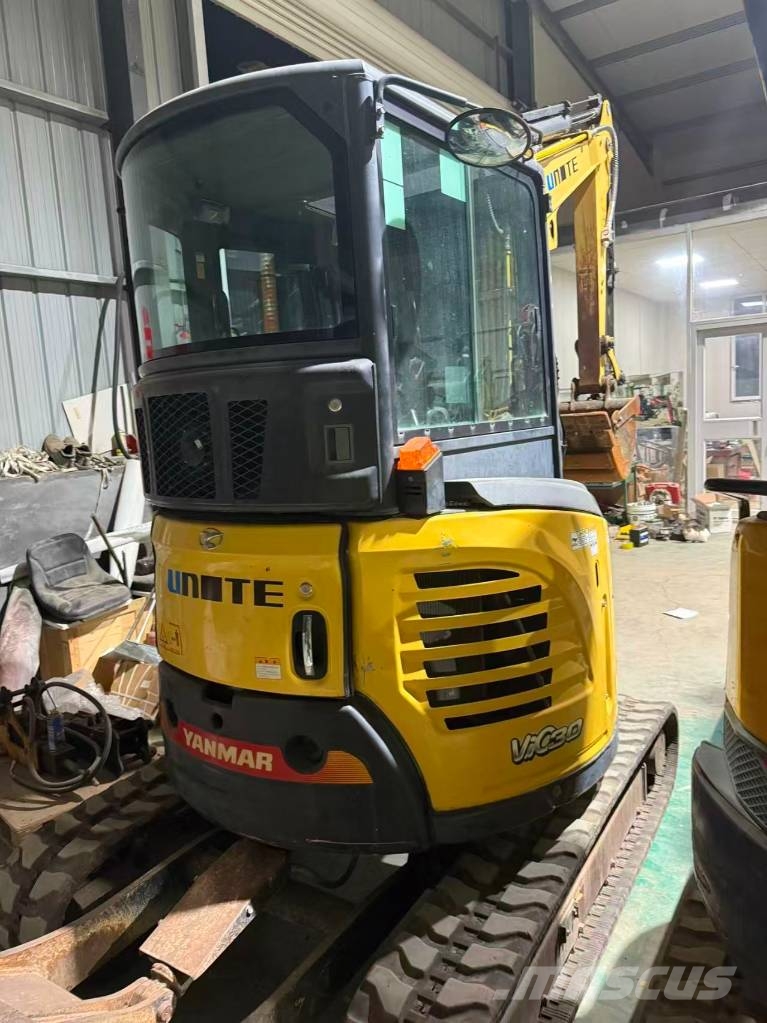 Yanmar Vio 30 حفارات صغيرة أقل من 7 طن (حفارات صغيرة)