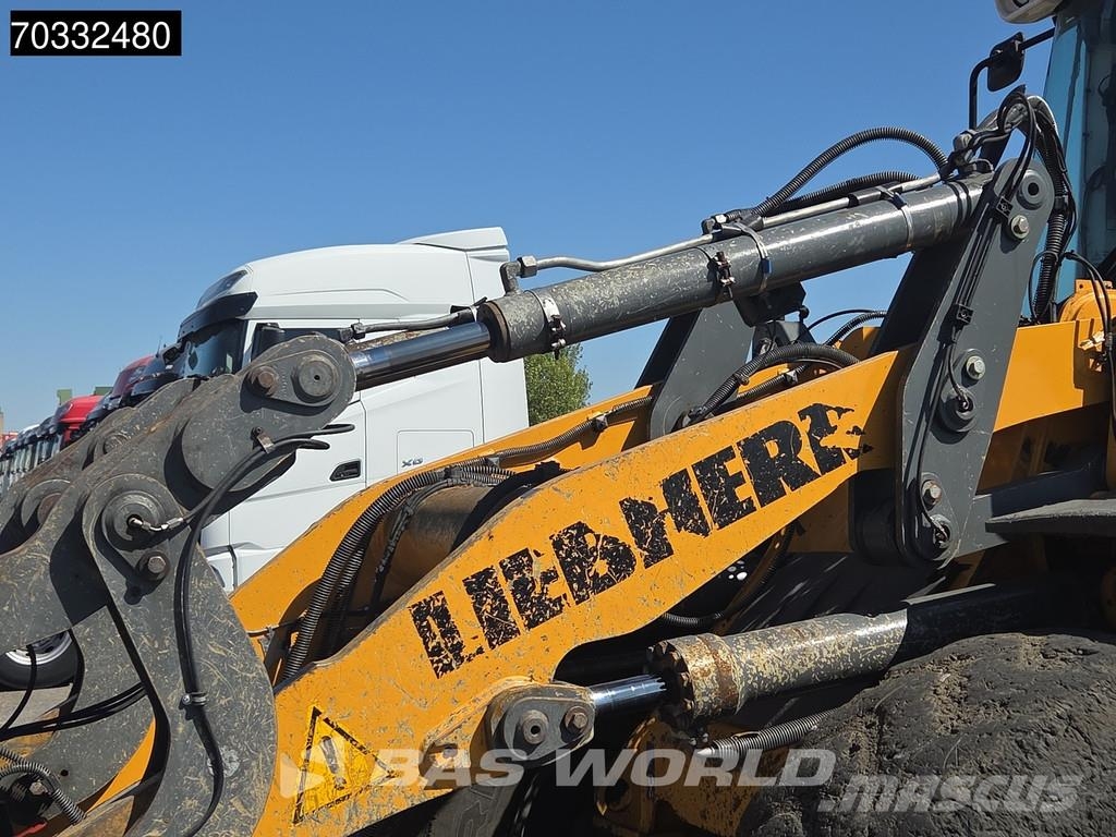 Liebherr L542 لوادر بعجل