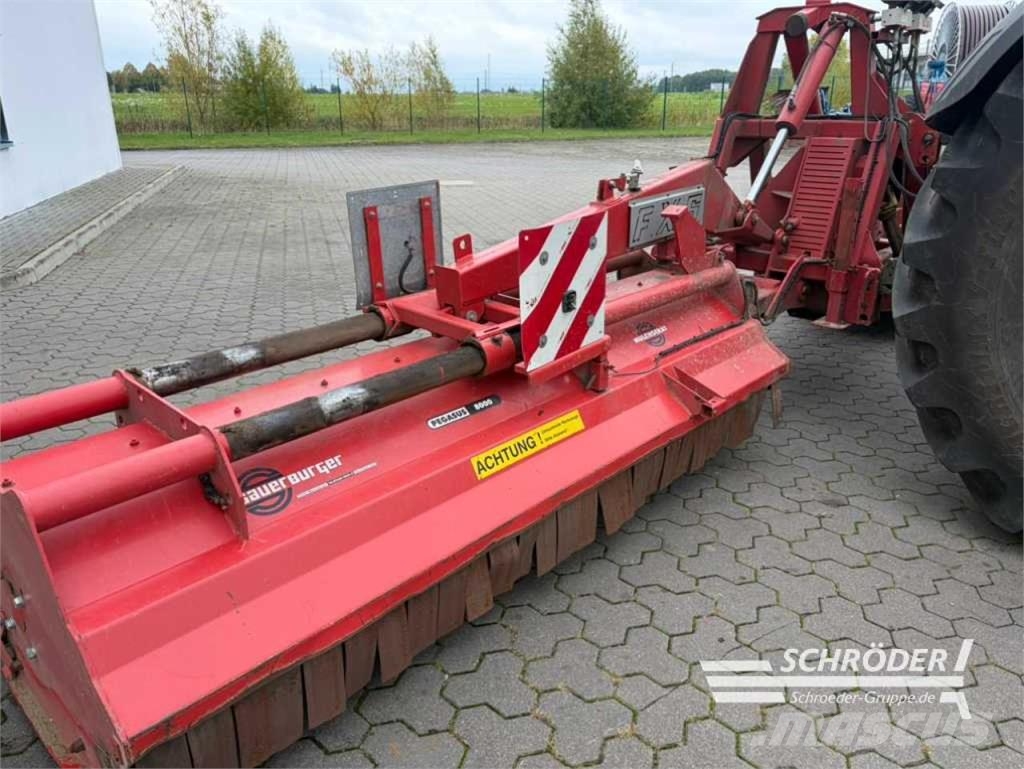 Sauerburger PEGASUS 8000 + WM 3000 HF Mulcher