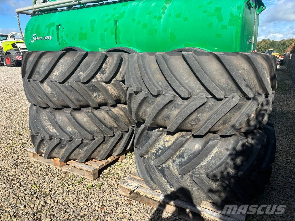 Michelin MEGAXBIB 750/65R26 Michelin MEGAXBIB 750/65R26 med fælge 4 stk. Tyres, wheels and rims