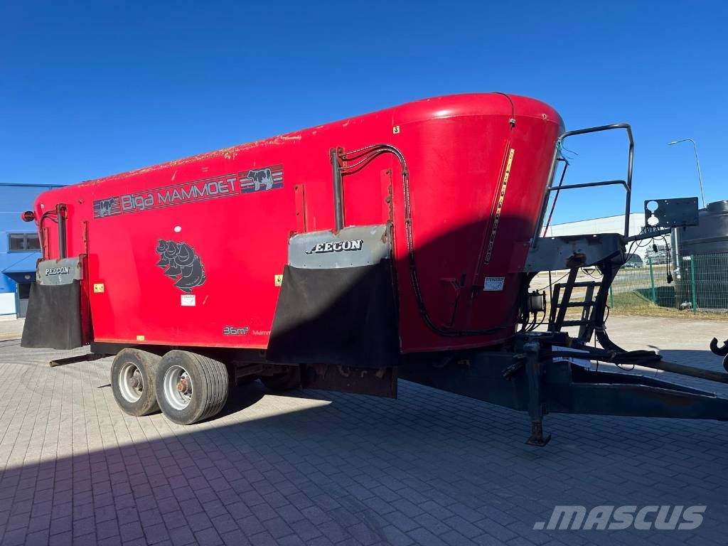 Peekon Mammoet 36 Krmítka, krmné žlaby