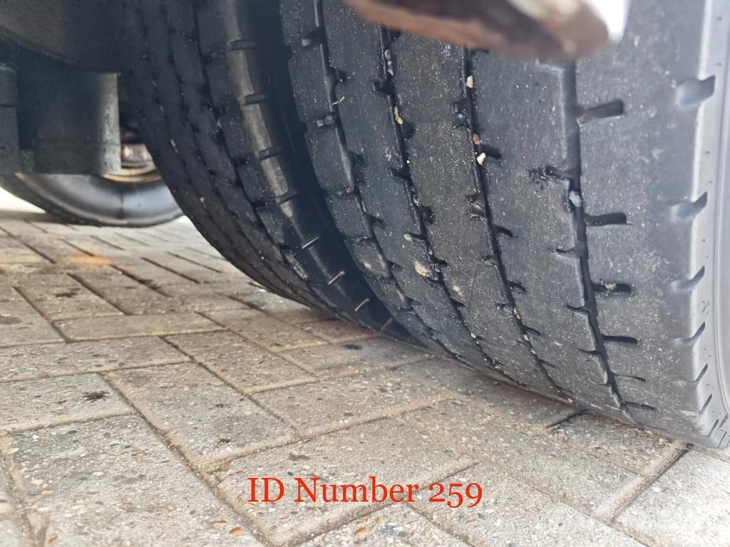 Kalmar TRL 618 i 4x4 20 Pieces! Terminalivedukid