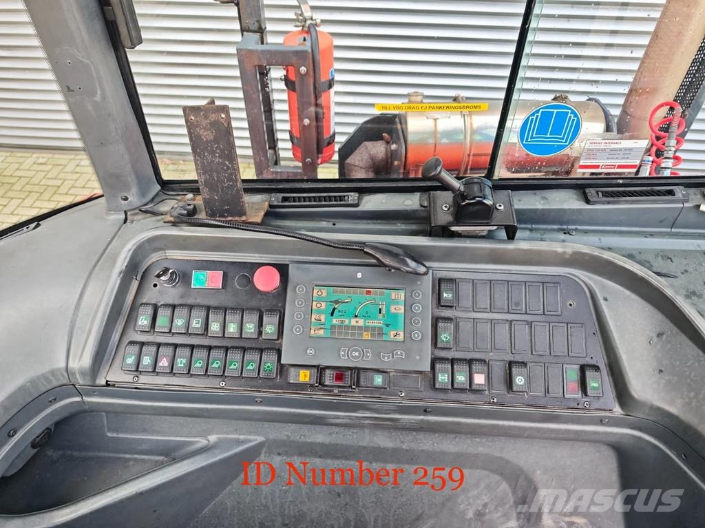 Kalmar TRL 618 i 4x4 20 Pieces! Terminalivedukid