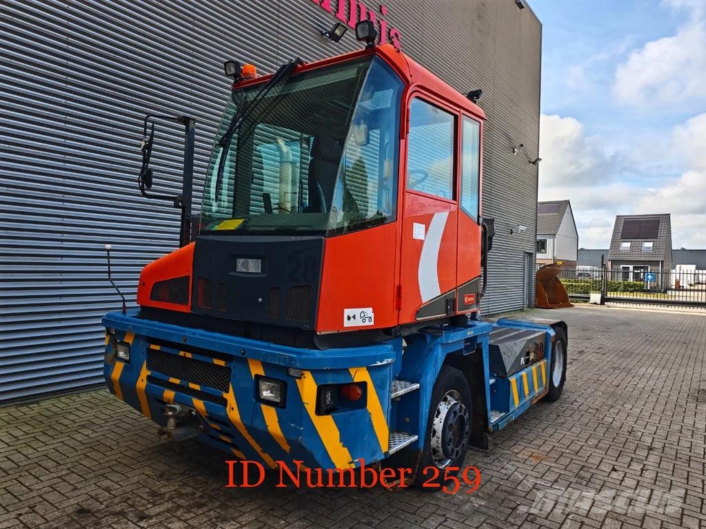 Kalmar TRL 618 i 4x4 20 Pieces! Terminalivedukid