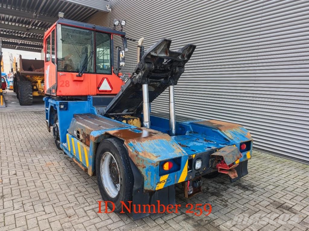 Kalmar TRL 618 i 4x4 20 Pieces! Terminalivedukid