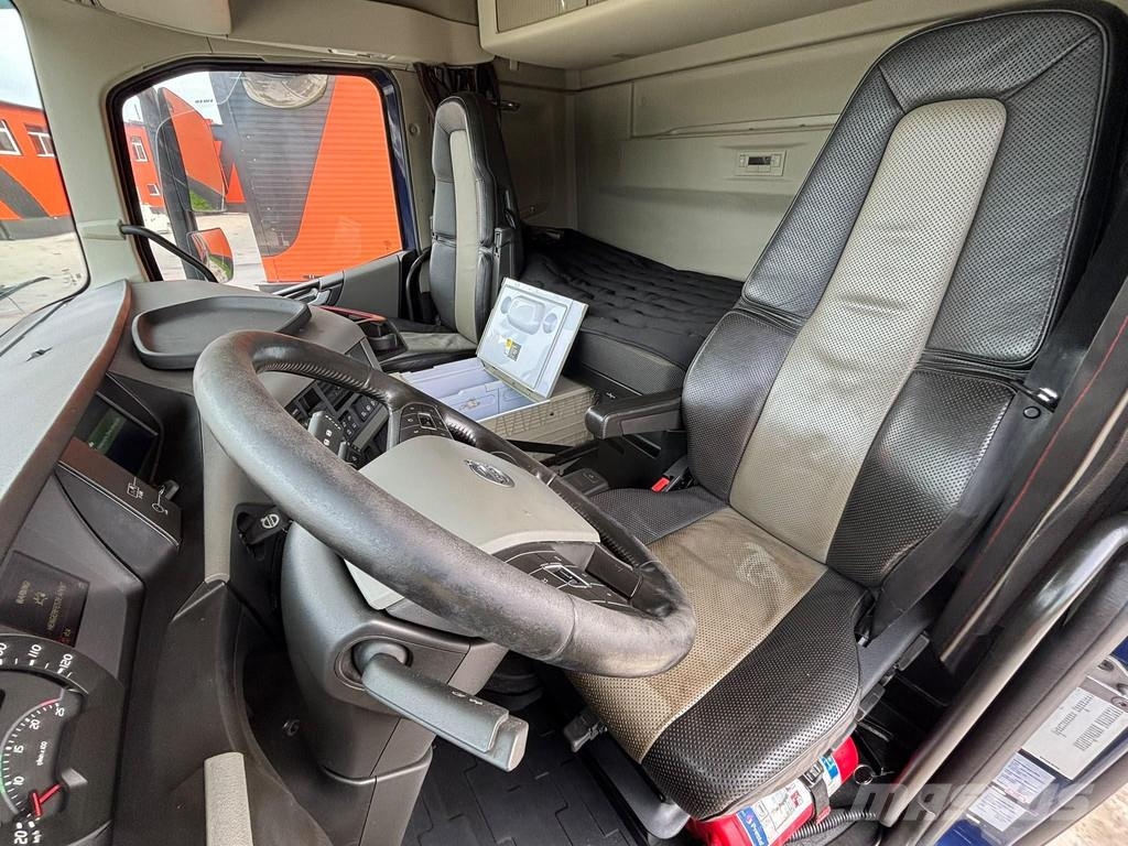 Volvo FH 540 6x4 RETARDER / TANDEM AXLE LIFT / BOX L=470 شاحنات قلابة