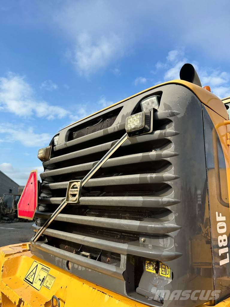 Volvo L180F Cargadoras sobre ruedas