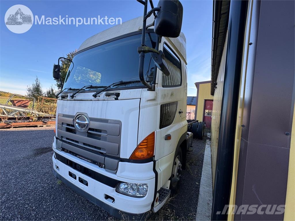 Hino 700 Kamioni-šasije