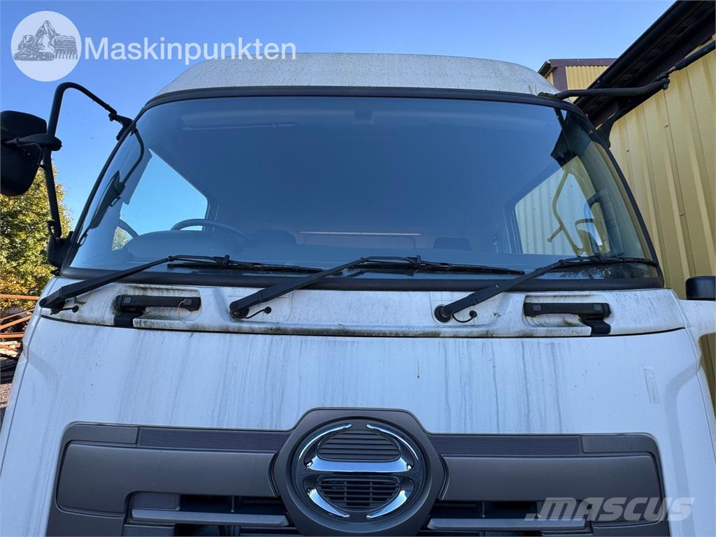 Hino 700 Kamioni-šasije