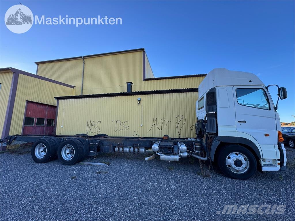 Hino 700 Kamioni-šasije