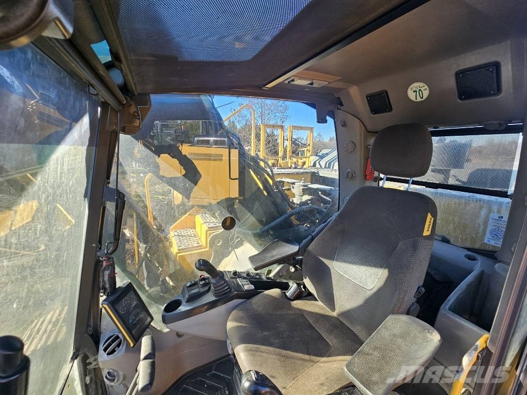 Volvo EC 300 EL Excavadoras sobre orugas