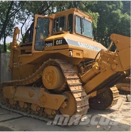 CAT D8 D8R Buldožerji goseničarji