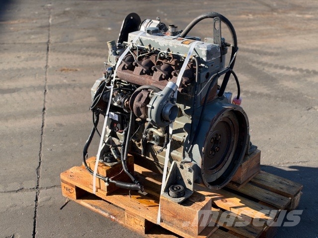 Liebherr L 524 used engine john deere 4045HF227 Dzinēji