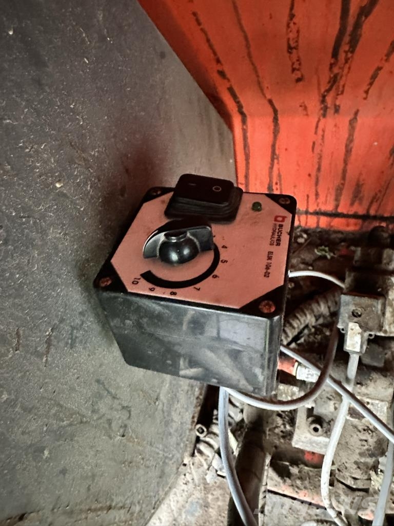 Sodimac 3300 肥料散布機
