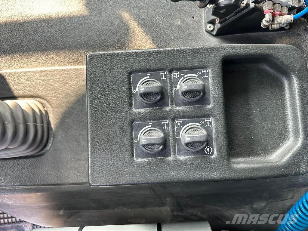 Astra HD 500 カーテンサイダートラック