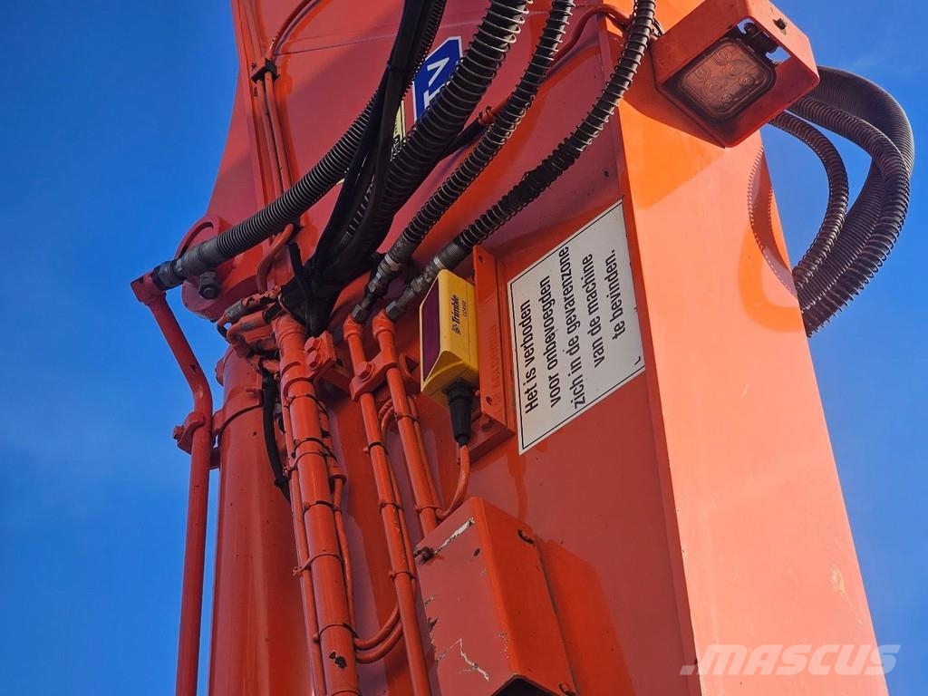 Hitachi ZX250LC-6 Gravemaskiner på larvebånd
