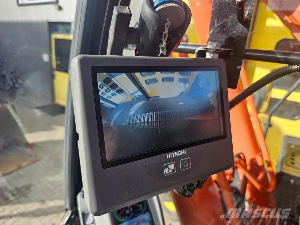Hitachi ZX250LC-6 Gravemaskiner på larvebånd