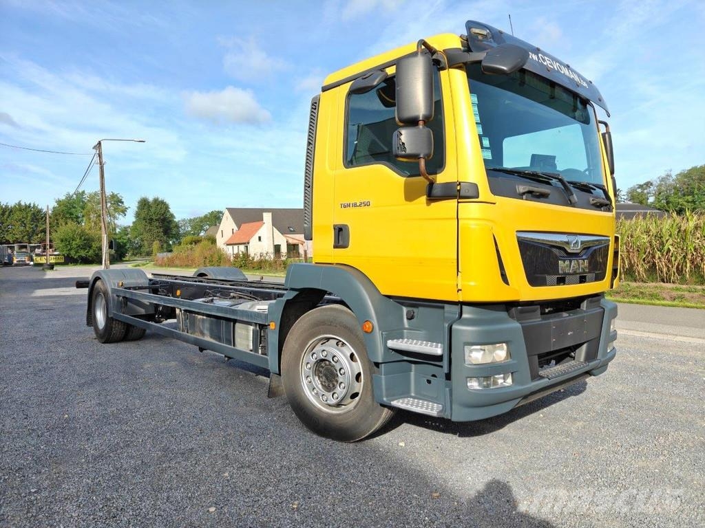 MAN TGM 18.250 Euro 6 Chassis cabine Шасси с кабиной