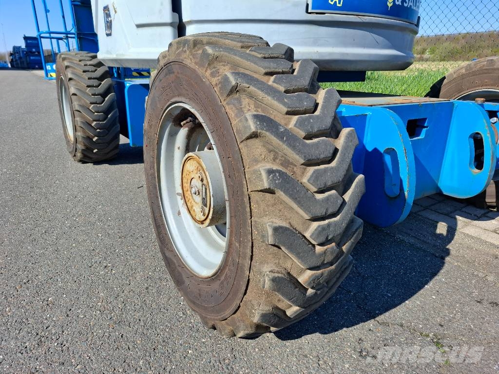 Genie Z-34/22 IC 4WD | 2014 자주식 고소작업대