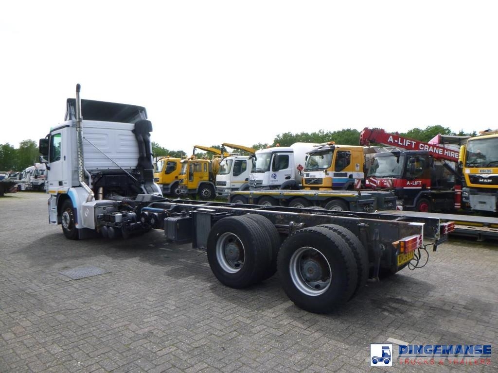Mercedes-Benz Actros 2632 6x4 chassis Camiones con chasís y cabina