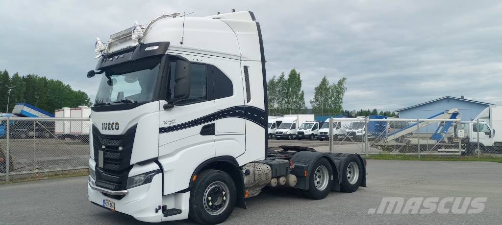 Iveco AS440 XTZ 6x4 Naudoti vilkikai