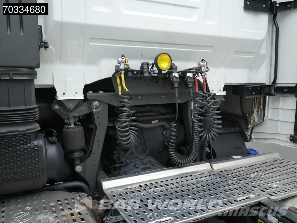 Iveco S-Way 490 4X2 2xTanks ACC Tractor Units