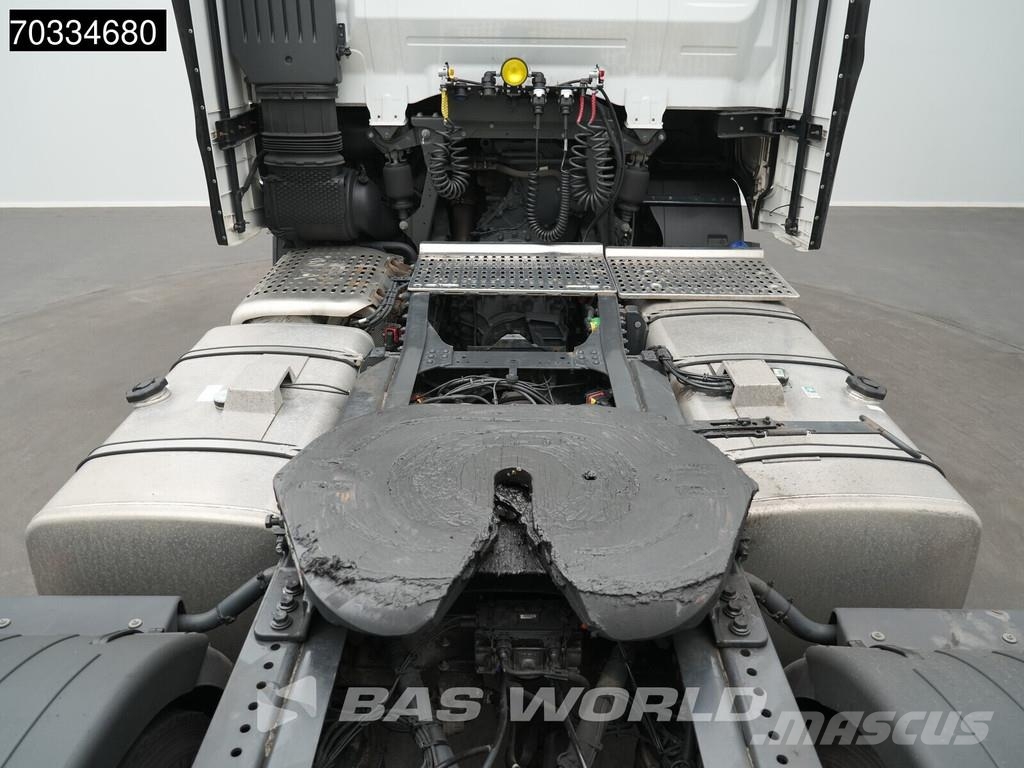 Iveco S-Way 490 4X2 2xTanks ACC Tractor Units