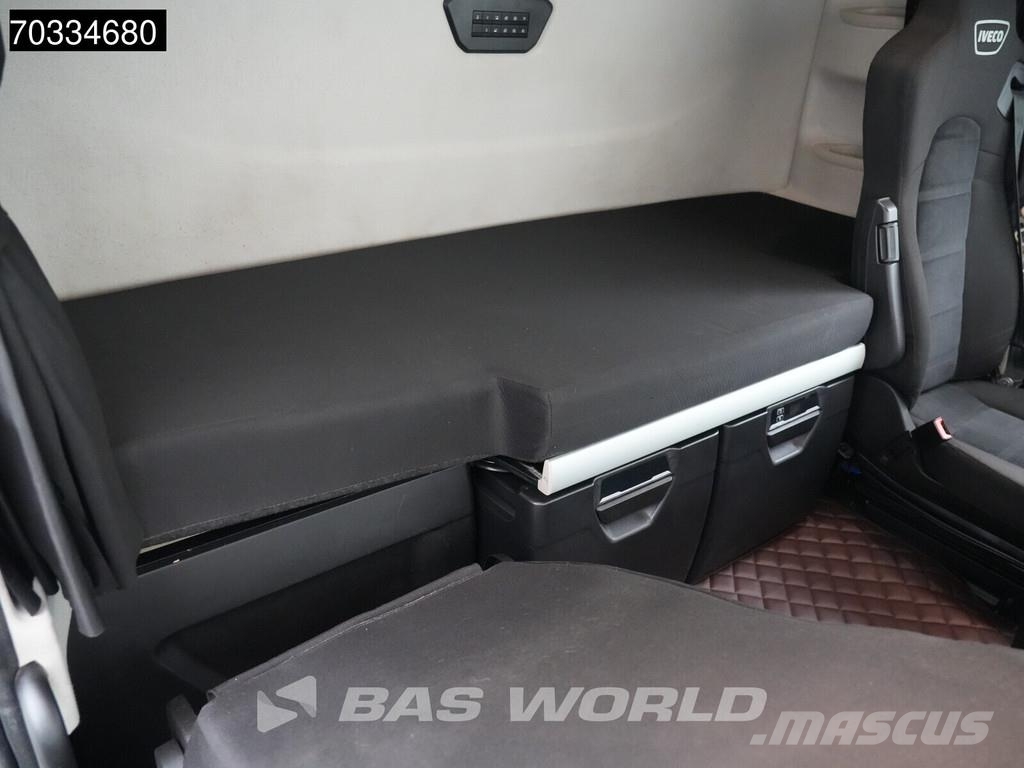 Iveco S-Way 490 4X2 2xTanks ACC Влекачи