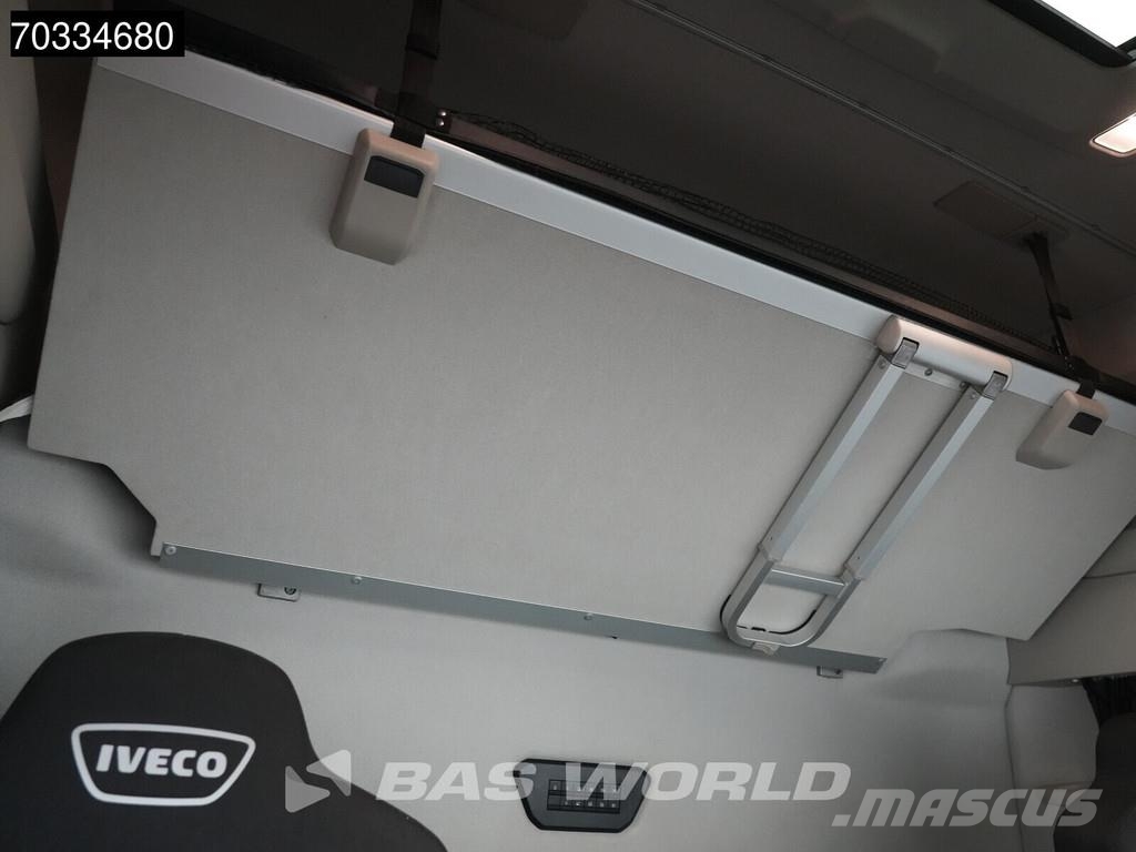Iveco S-Way 490 4X2 2xTanks ACC Влекачи