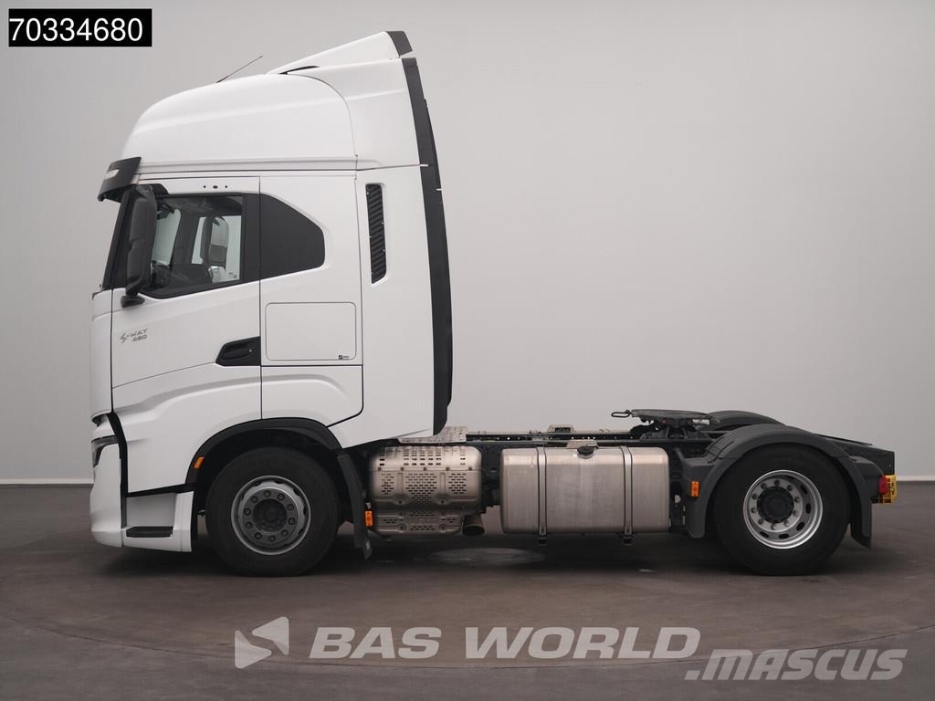 Iveco S-Way 490 4X2 2xTanks ACC Tractor Units