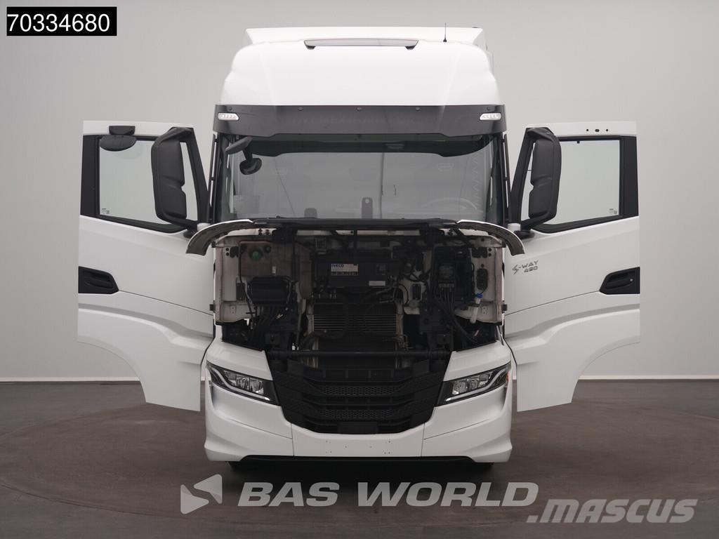 Iveco S-Way 490 4X2 2xTanks ACC Влекачи