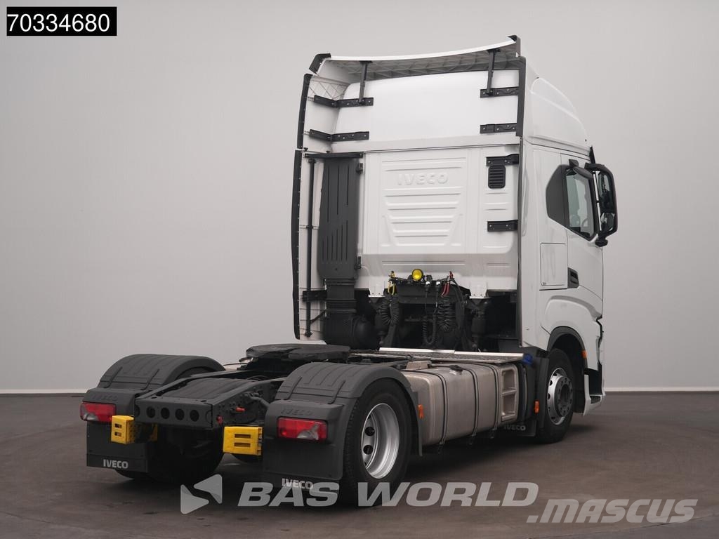 Iveco S-Way 490 4X2 2xTanks ACC Tractor Units
