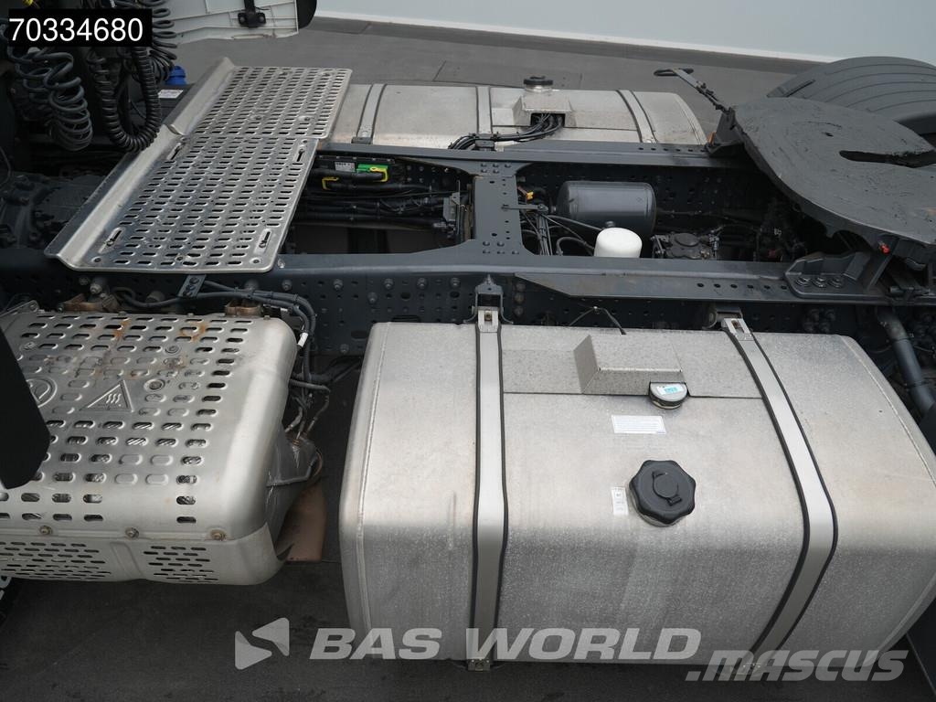 Iveco S-Way 490 4X2 2xTanks ACC Tractor Units