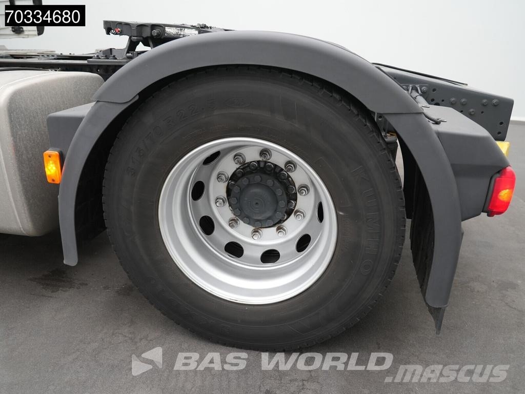 Iveco S-Way 490 4X2 2xTanks ACC Tractor Units