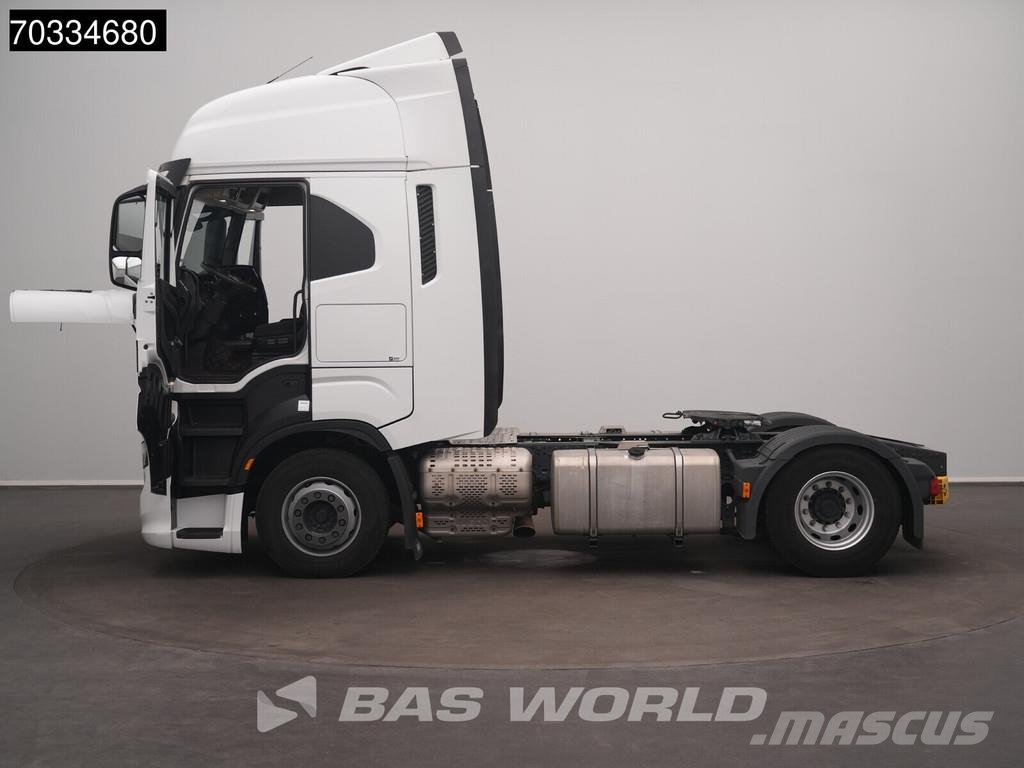 Iveco S-Way 490 4X2 2xTanks ACC Влекачи
