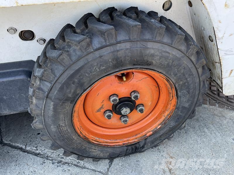 Bobcat S 70 لوادر انزلاقية التوجيه