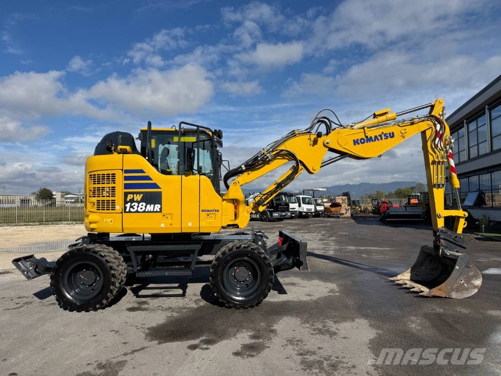 Komatsu PW 138 MR-11 Lastik tekerli ekskavatörler
