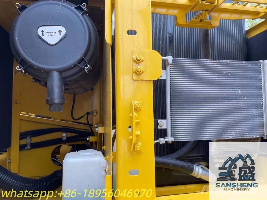Komatsu PC 200-8 大型油圧ショベル12t以上（パワーショベル・ユンボ）