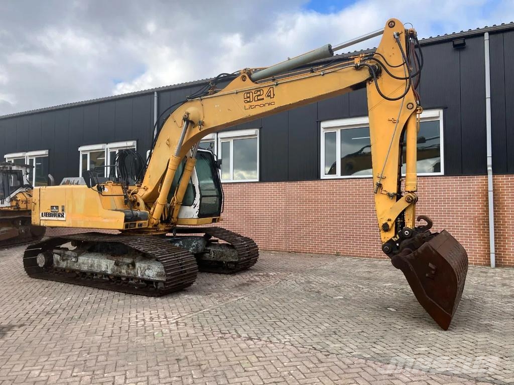 Liebherr 924 Crawler excavators