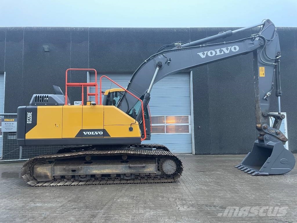 Volvo EC220E Gravemaskiner på larvebånd