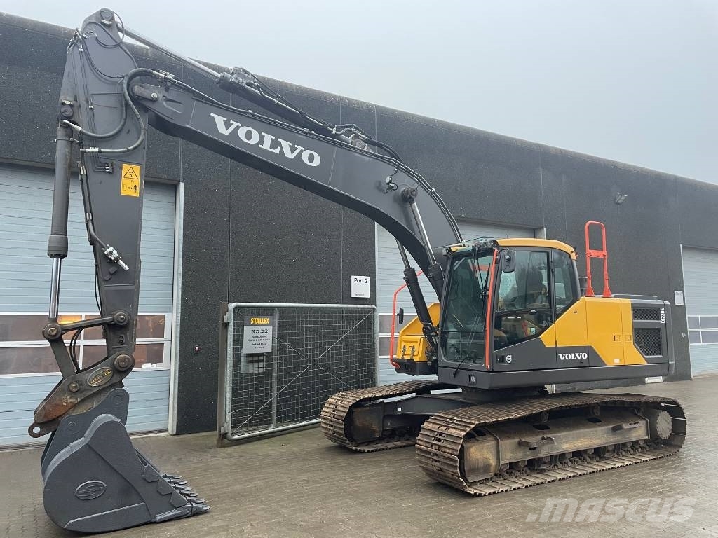 Volvo EC220E Gravemaskiner på larvebånd