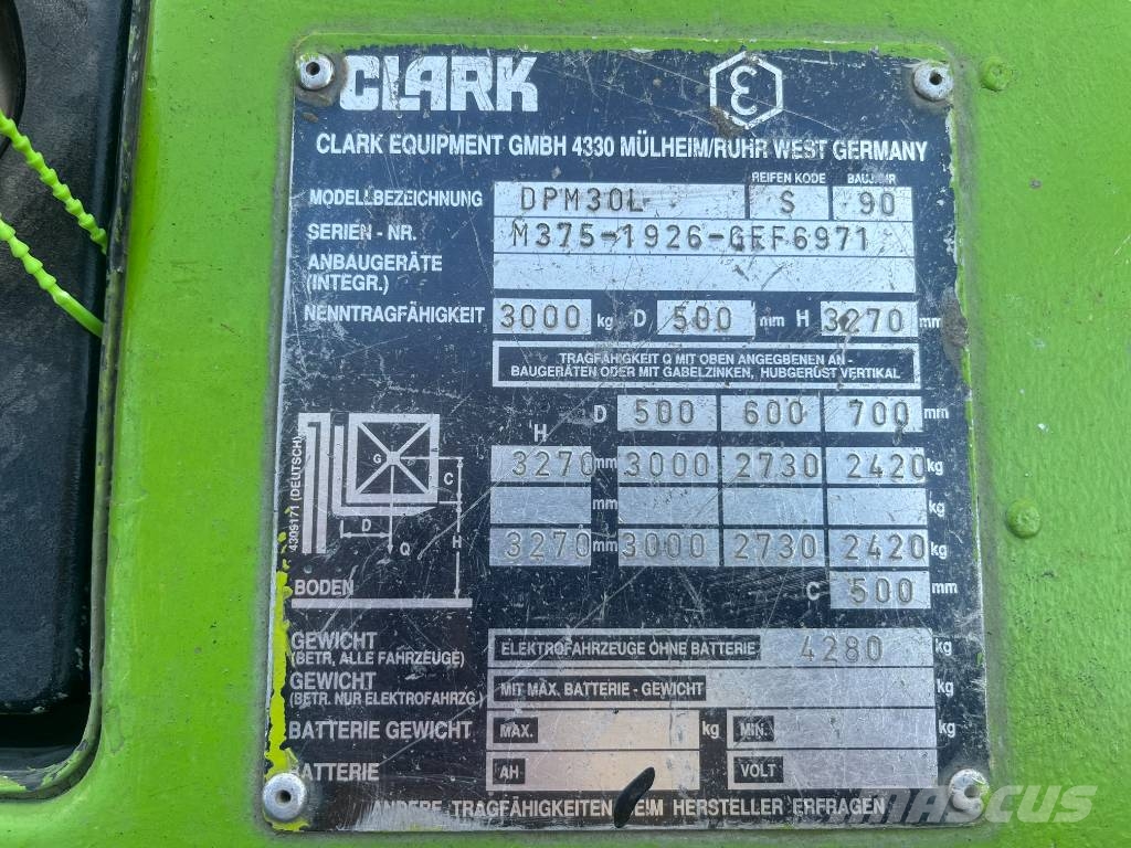 Clark DPM30L V-4042 EO Dizelski viličari