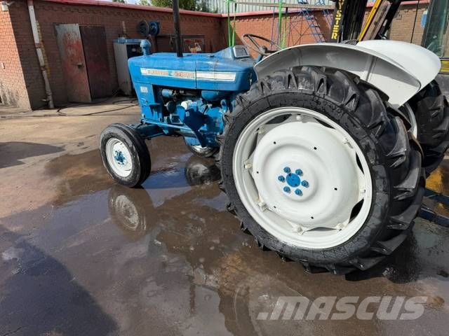 Ford 4000 D1014C Traktorji