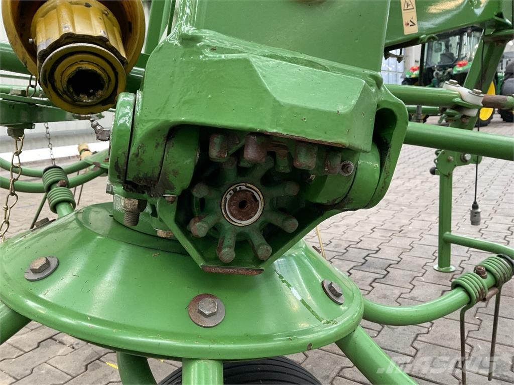 Krone KW 5.52 Okretači i sakupljači sena