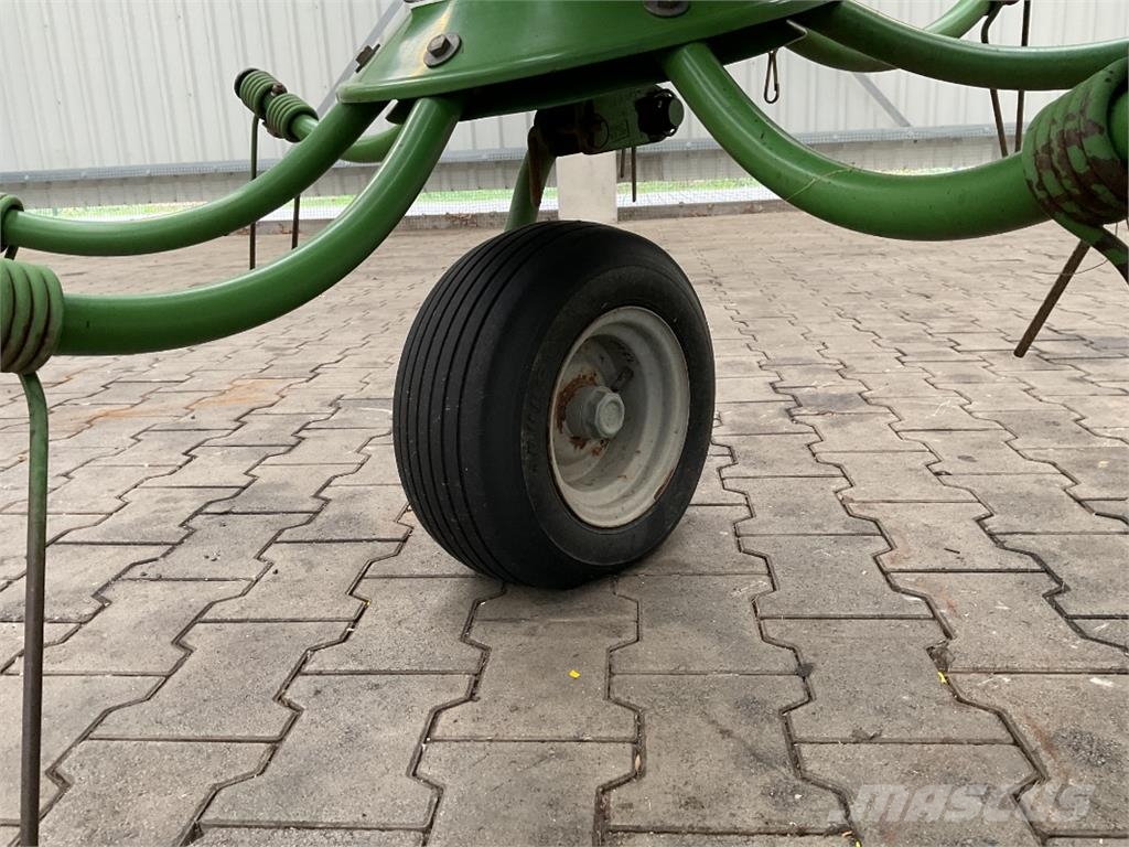 Krone KW 5.52 Okretači i sakupljači sena