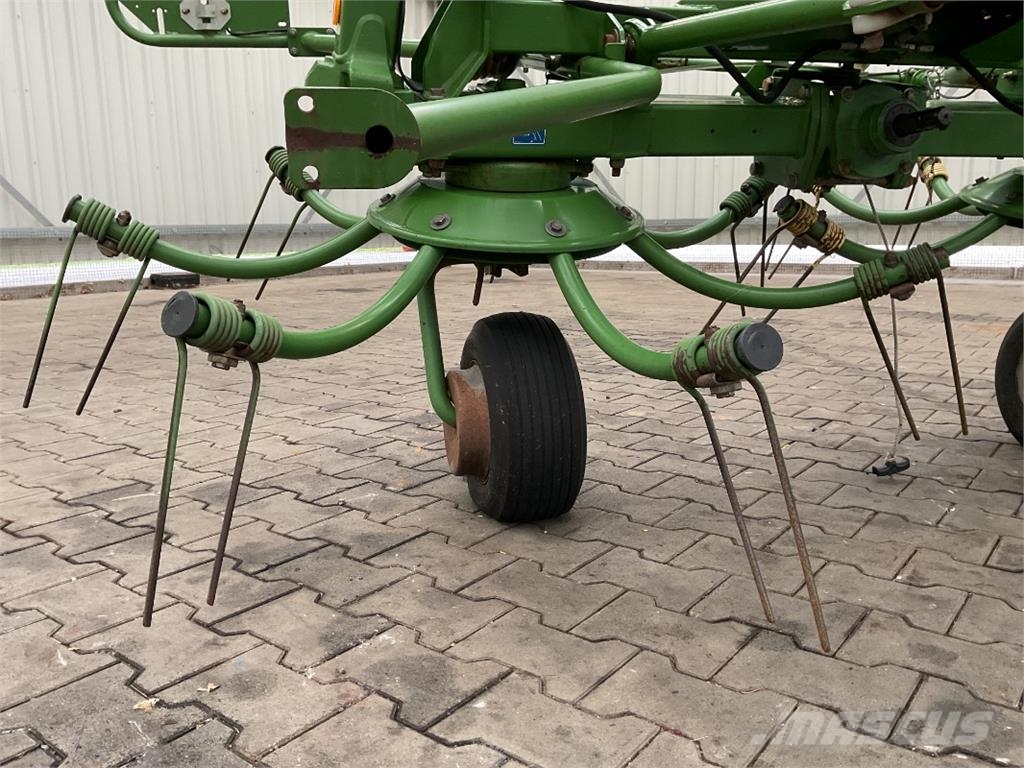Krone KW 5.52 Okretači i sakupljači sena