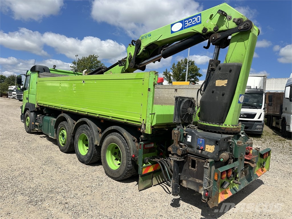 Volvo FMX 540 8x4 Tip + HMF 3220-K6 Camiones grúa